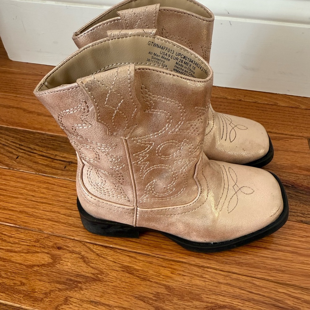 Kids Metallic Gold Cowboy Boots - Picture 6 of 8